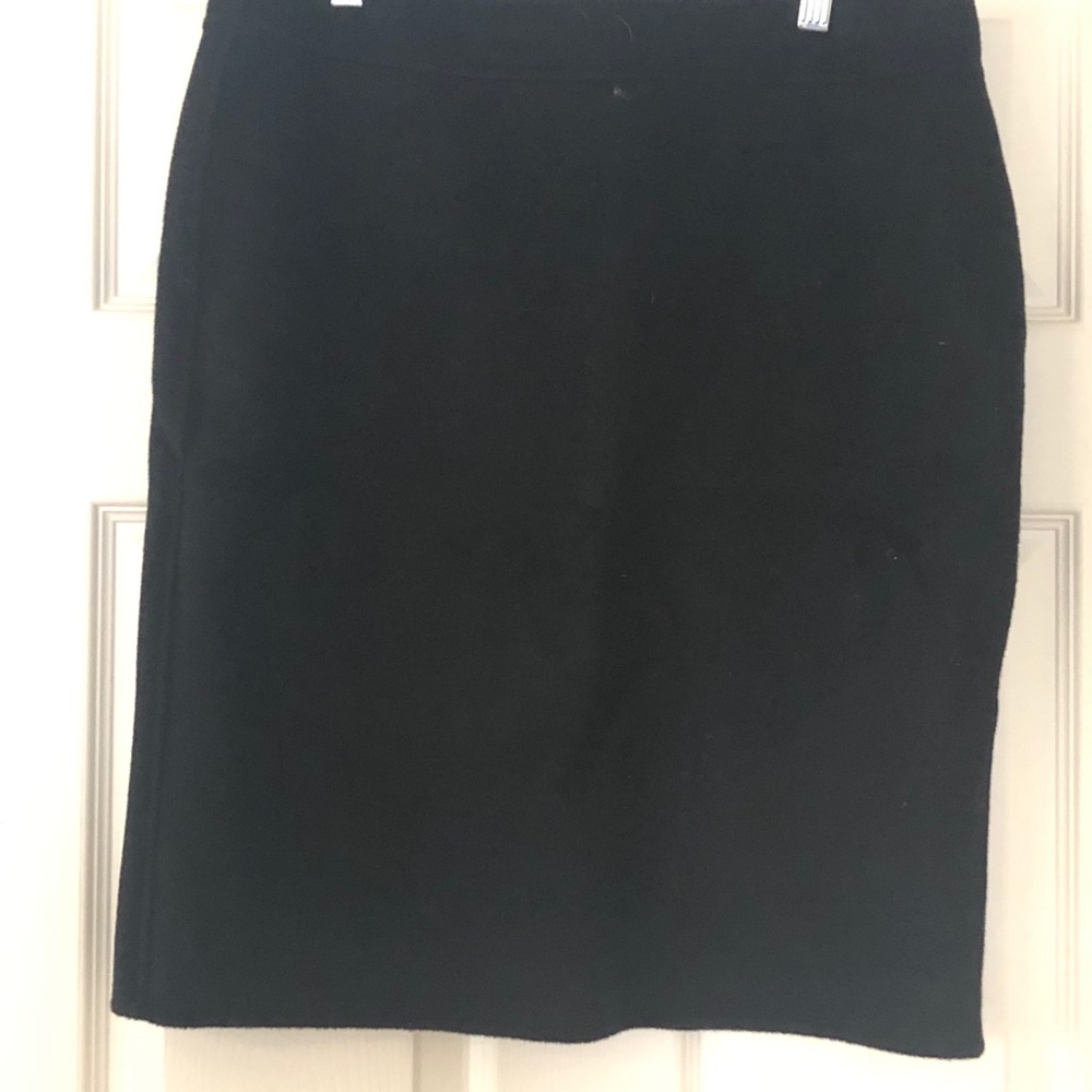 Wool black skirt